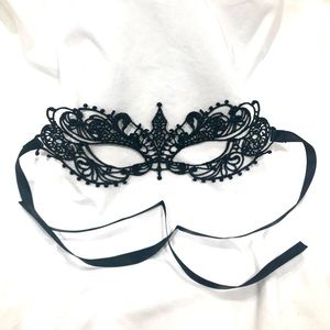 Masquerade Black Lace Mask